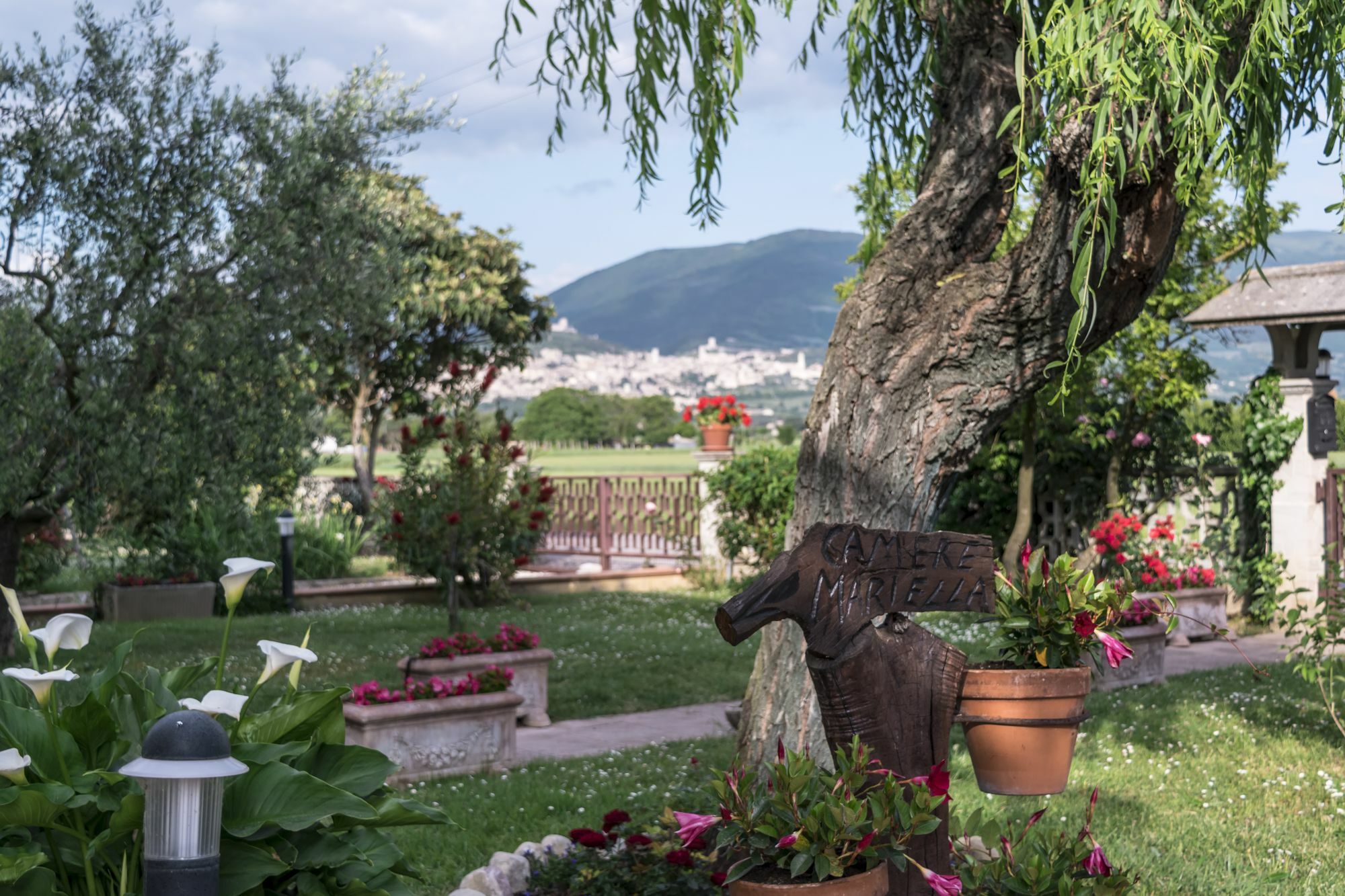 Camere Mariella Assisi Eksteriør billede